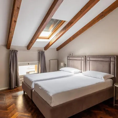 Wooden Design By Wonderful Italy Apartment Bologna